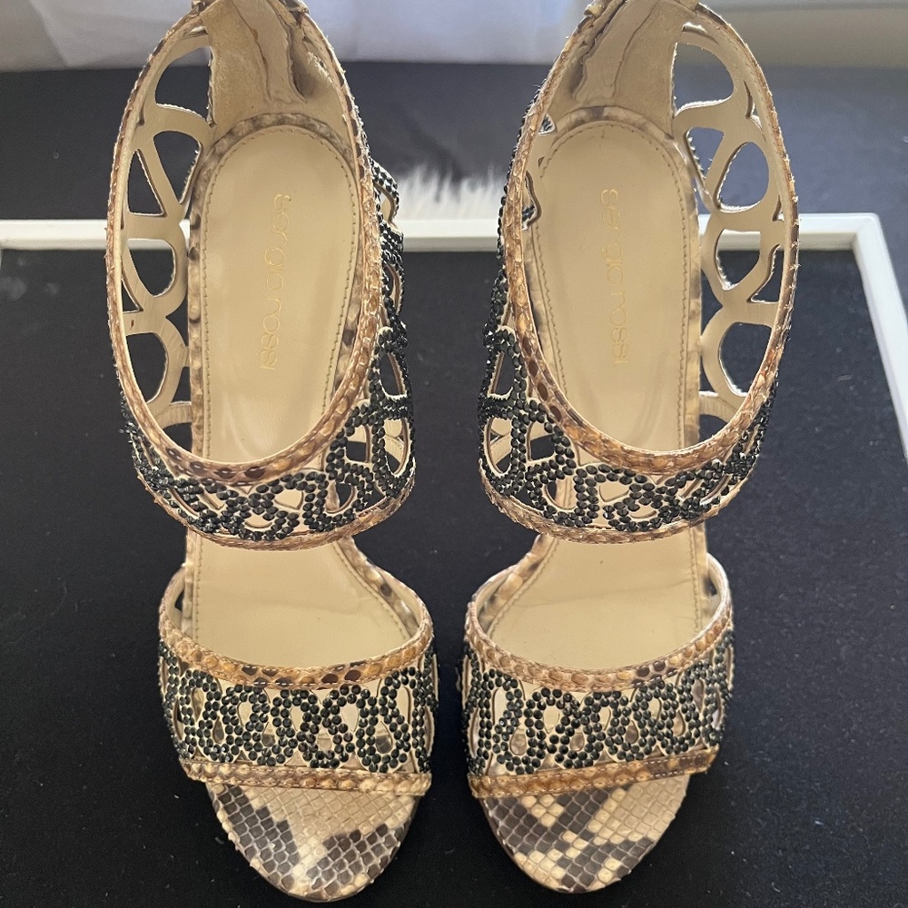 Sergio Rossi Sandals In Snakeskin and Rhinestones. Black/Gray.Cream Size 38